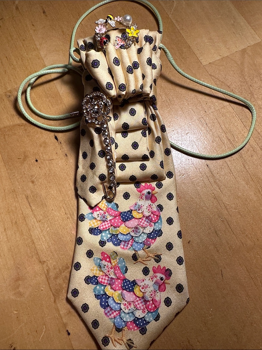 Horchow Beige Floral Dot Necklace Tie with a Flower Pin and wreath brooch